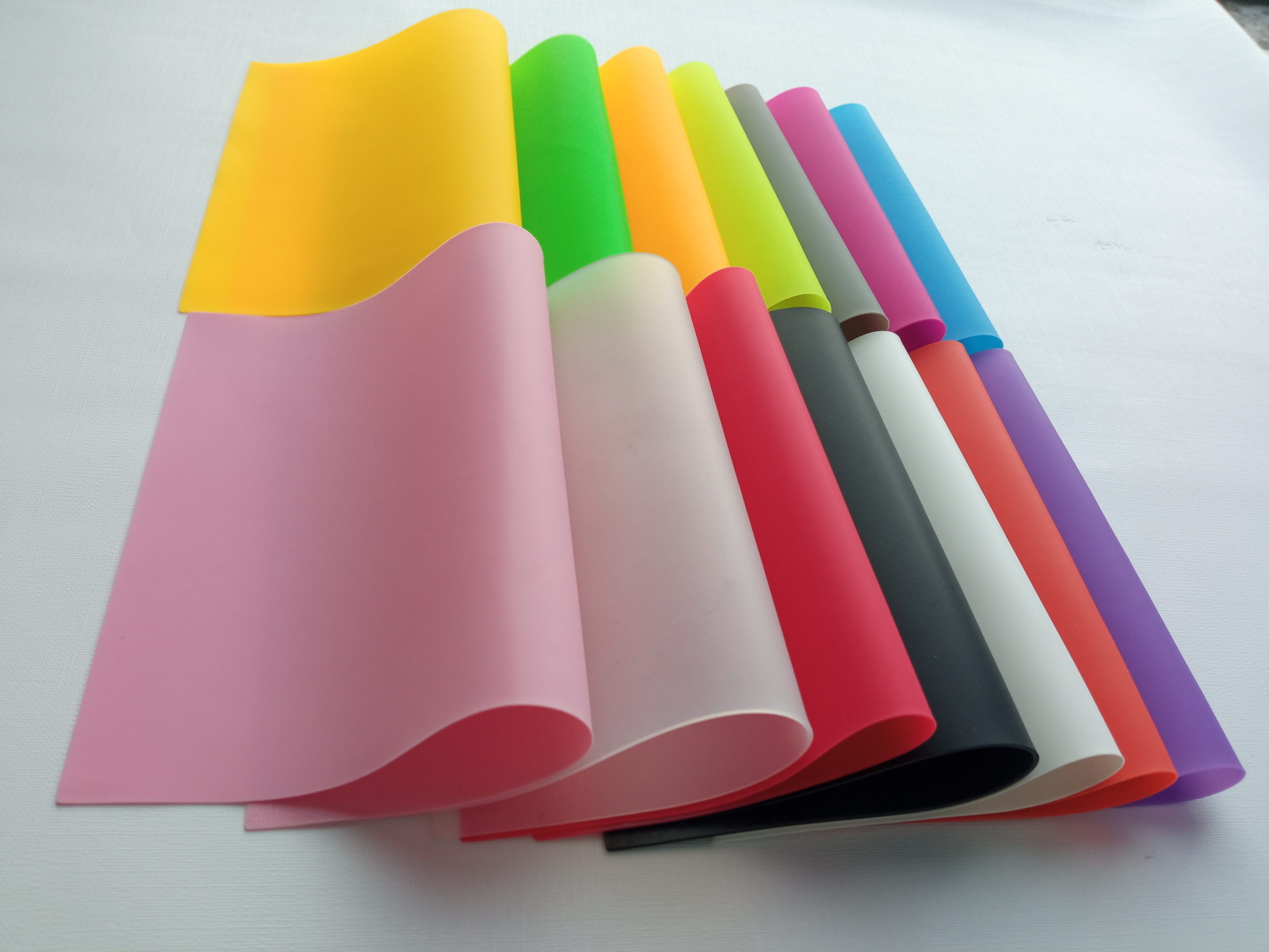 你知道彩色的硅胶刻字膜有多少种颜色吗？