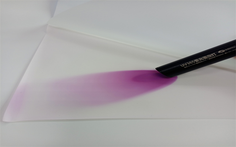 20C哑面光变硅胶刻字膜  遇紫外线变颜色  服装热转印膜